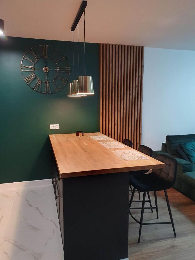 Apartament 3 Pokojowy Lub Pokoj W Mieszkaniu W Nowym Bloku Varşova Dış mekan fotoğraf