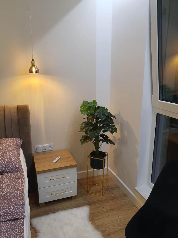 Apartament 3 Pokojowy Lub Pokoj W Mieszkaniu W Nowym Bloku Varşova Dış mekan fotoğraf