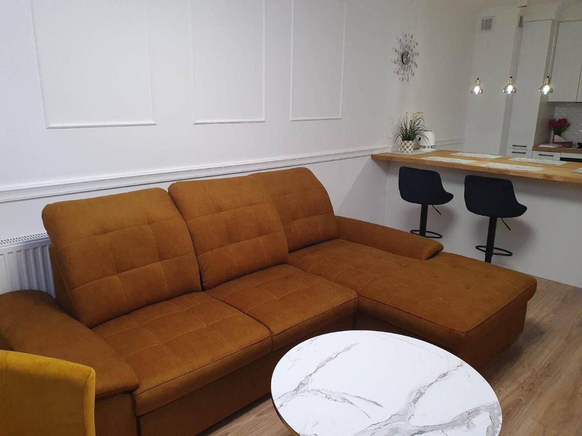 Apartament 3 Pokojowy Lub Pokoj W Mieszkaniu W Nowym Bloku Varşova Dış mekan fotoğraf