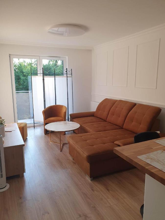 Apartament 3 Pokojowy Lub Pokoj W Mieszkaniu W Nowym Bloku Varşova Dış mekan fotoğraf